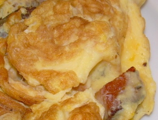 smoked pork / apaki / omelet for one person,,9.00 ατομική ομελέτα με απακι 