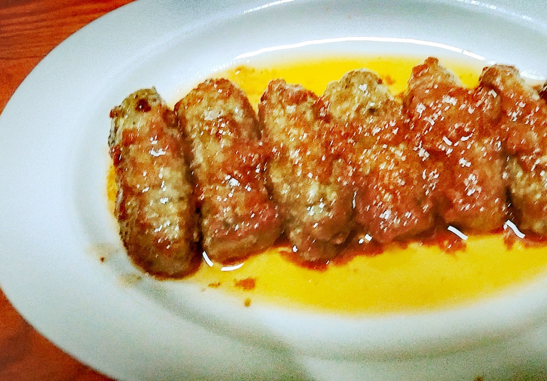 soutzoukakia ,pork , lamb mince ,,6.00€,,σουτζουκάκια χοιρινό και αρνίσιο κιμά