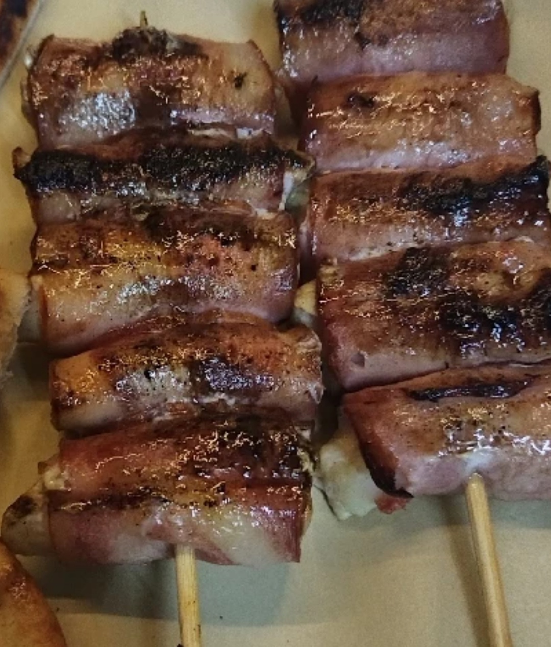 chicken bacon skewer,,2.50€,, κοτόπουλο μπέικον σουβλάκι