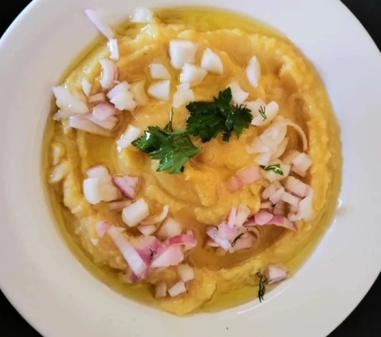Fava -split peas- 4.50€. φαβα