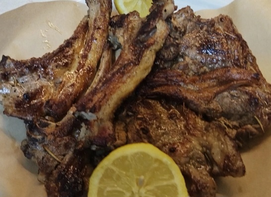 lamb chops , half kilo ,,,17,00€ ,,, αρνίσια παιδακια