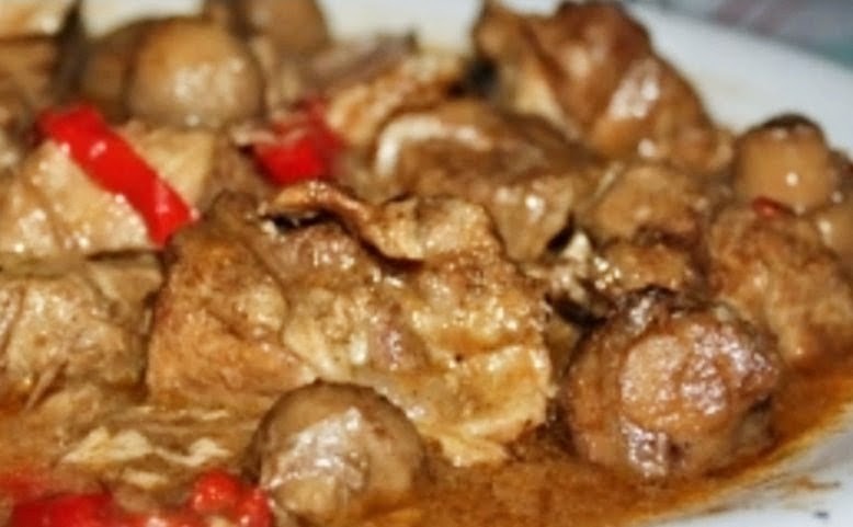 6.50€,,,MPEKRI MEZE ,,,pork Μπεκρή μεζέ 